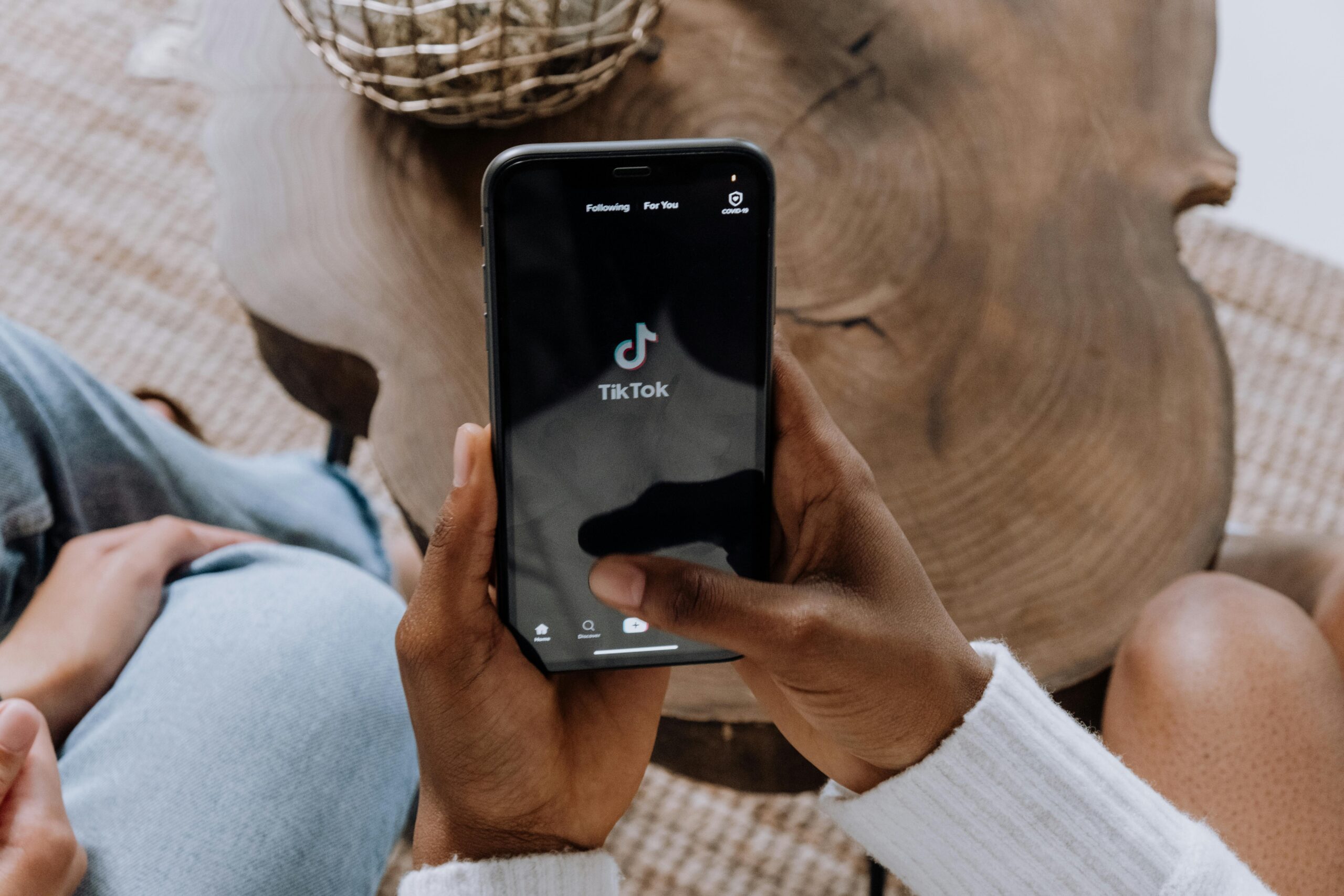 Social Commerce: Como Transformar Instagram e TikTok em Máquinas de Vendas