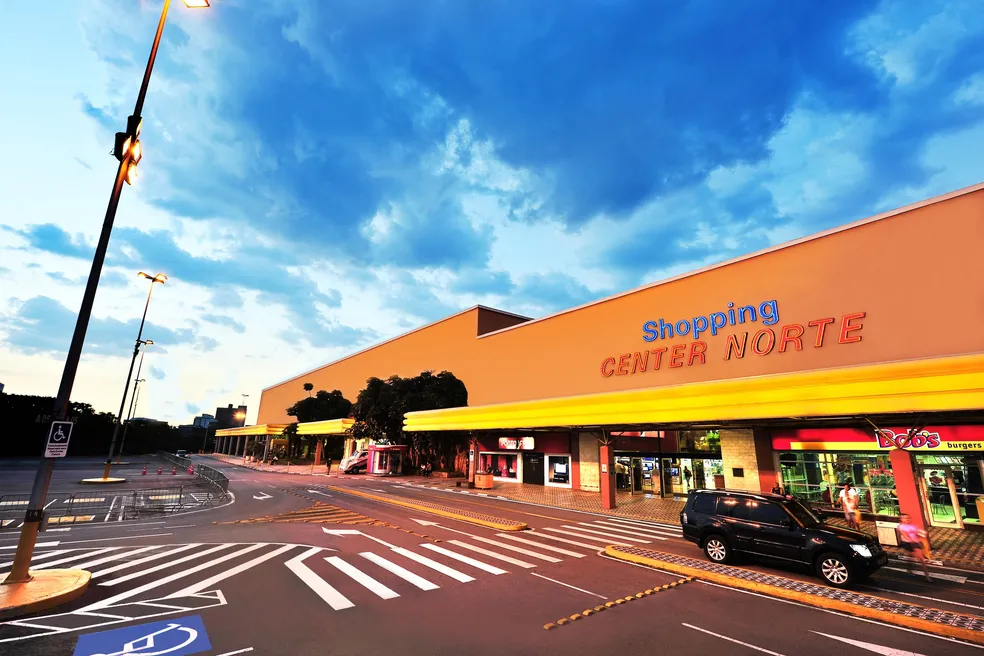 Por que visitar o Shopping Center Norte?