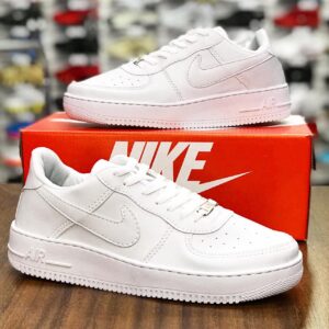 Descubra as marcas preferidas da juventude brasileira em 2024. Nike e Youtube estão na lista!