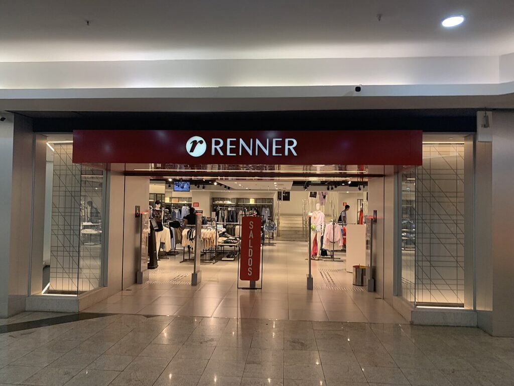 Renner dá um passo ousado e reorganiza suas marcas para acelerar o crescimento