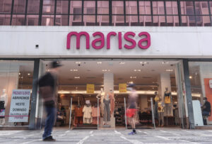 Marisa dá a volta por cima e fecha o 1º trimestre de 2025 no azul