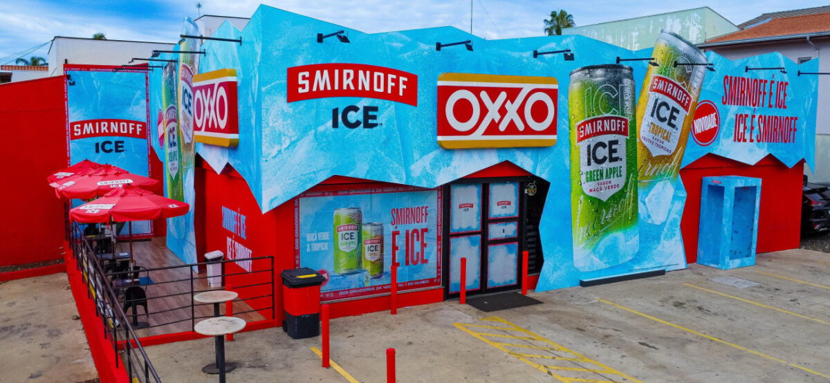 Smirnoff Ice e OXXO: uma parceria que congela a fachada e aquece o mercado