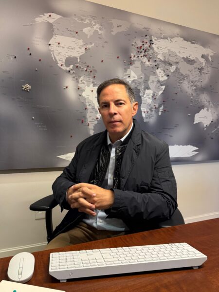 “COW é mais do que um coworking, é um movimento”: uma conversa com Renato Auriemo sobre trabalho, inovação e o futuro dos espaços corporativos