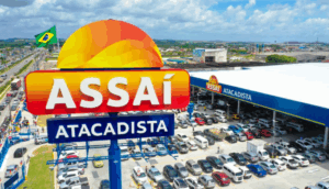 Assaí e Atacadão dominam o pódio das marcas mais valiosas do varejo alimentar