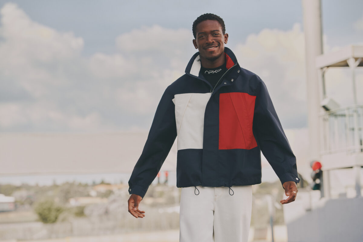 Tommy Hilfiger une moda, cinema e velocidade na coleção APXGP com F1® The Movie