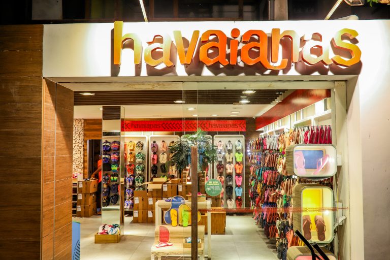 Havaianas chega com força nos EUA e Canadá – agora com distribuidora exclusiva!