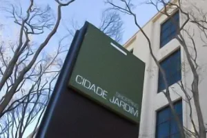 Luxo em Alta: Chanel, Dior e Rolex impulsionam vendas bilionárias nos shoppings da JHSF