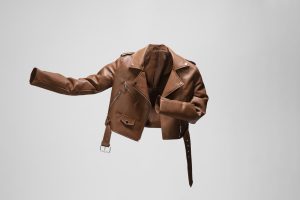 Moda, Plástico e Poluição: Por Que o Poliéster É um Problema?