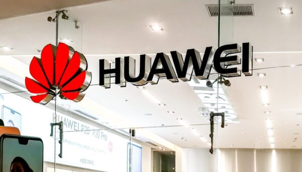 Huawei abre sua primeira pop‑up store no Brasil