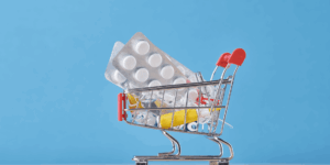 Venda de remédios em supermercados ganha impulso e está prestes a ser votada