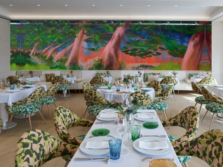 Dior estreia seu primeiro restaurante Monsieur Dior nos Estados Unidos