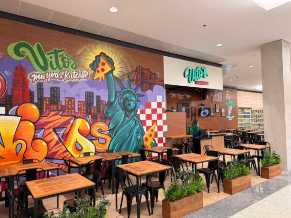 Vito’s NY desembarca no Shopping Metrô Tatuapé com pizzas gigantes e clima nova-iorquino