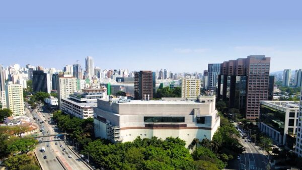 West Plaza impulsiona mercado de trabalho com mais de 300 vagas até o fim do ano