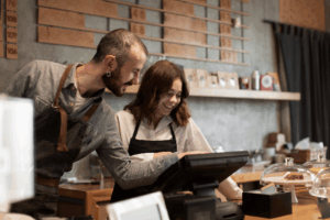 Franquias avançam no interior, Norte e no agro: o que revela o novo Ranking ABF das 30 Cidades por Faturamento