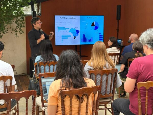 Desconfiança na tecnologia ainda trava 7 em cada 10 PMEs no Brasil, revela estudo do PayPal