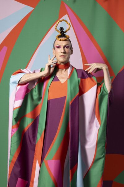 5 Maneiras Criativas de Usar um Pareô com Estilo, por Dudu Bertholini