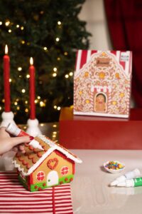 Coleção de Natal 2025 da Biscoitê: o encanto das Gingerbread Houses e presentes que emocionam