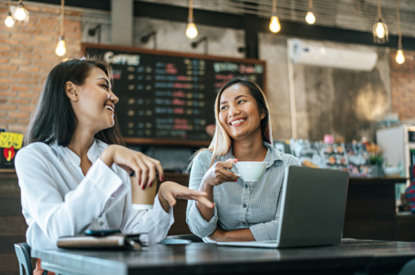 Franquias crescem acima de 10% em 12 meses e reforçam papel no desenvolvimento econômico