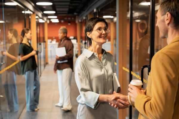 Franquias brasileiras crescem acima de 10% em 2025