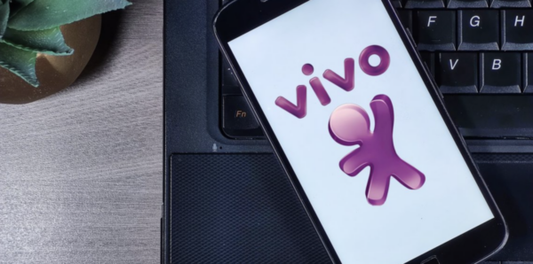 Vivo lança crediário próprio e entra na disputa direta com o varejo de eletrônicos